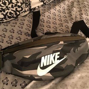 Nike fanny pack